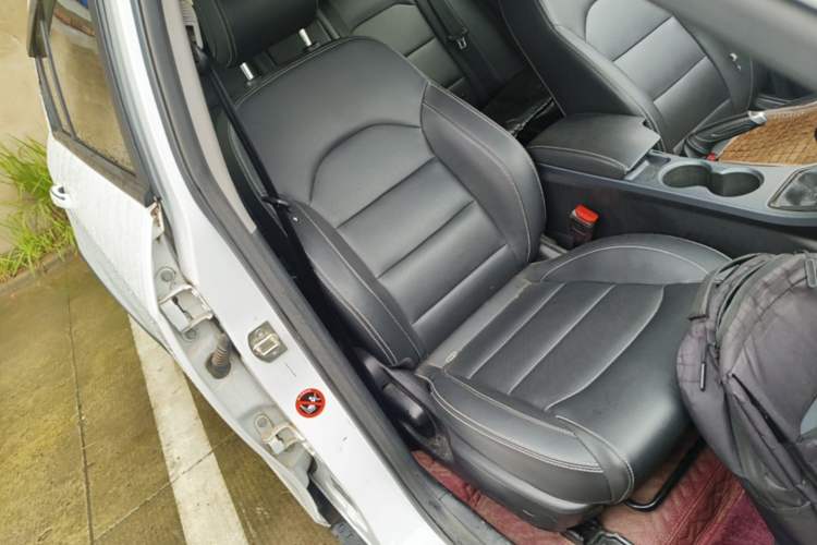 Used Geely Auto Vision S1 2019 Upgraded Model 1.5L Manual Elite Version Right Front Seat