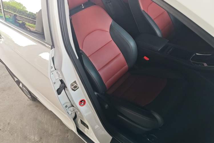 Used Geely Auto Vision S1 2019 Upgraded Model 1.5L CVT Luxury Version Right Front Seat