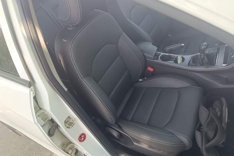 Used Geely Auto Vision S1 2019 Upgraded Model 1.5L Manual Happiness Edition Right Front Seat
