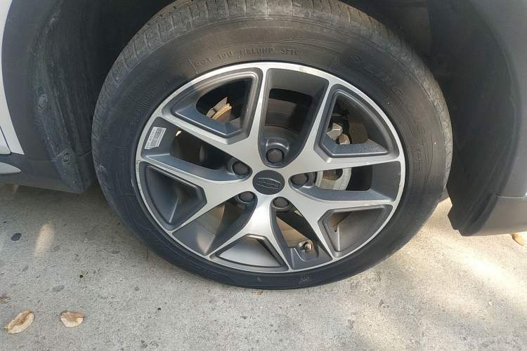 Used Geely Auto Vision S1 2019 Upgraded Model 1.5L CVT Luxury Version Right Front Wheel Hub