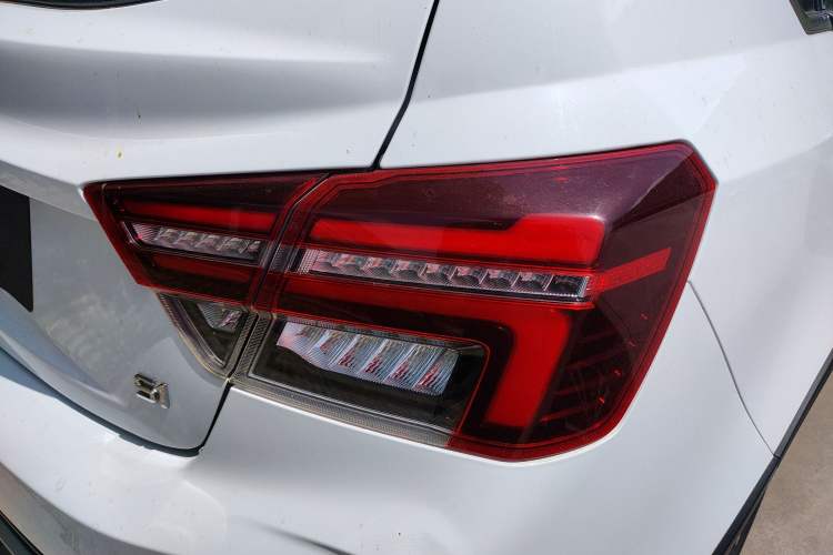 Used Geely Auto Vision S1 2019 Upgraded Model 1.5L CVT Luxury Version Right Rear Taillight