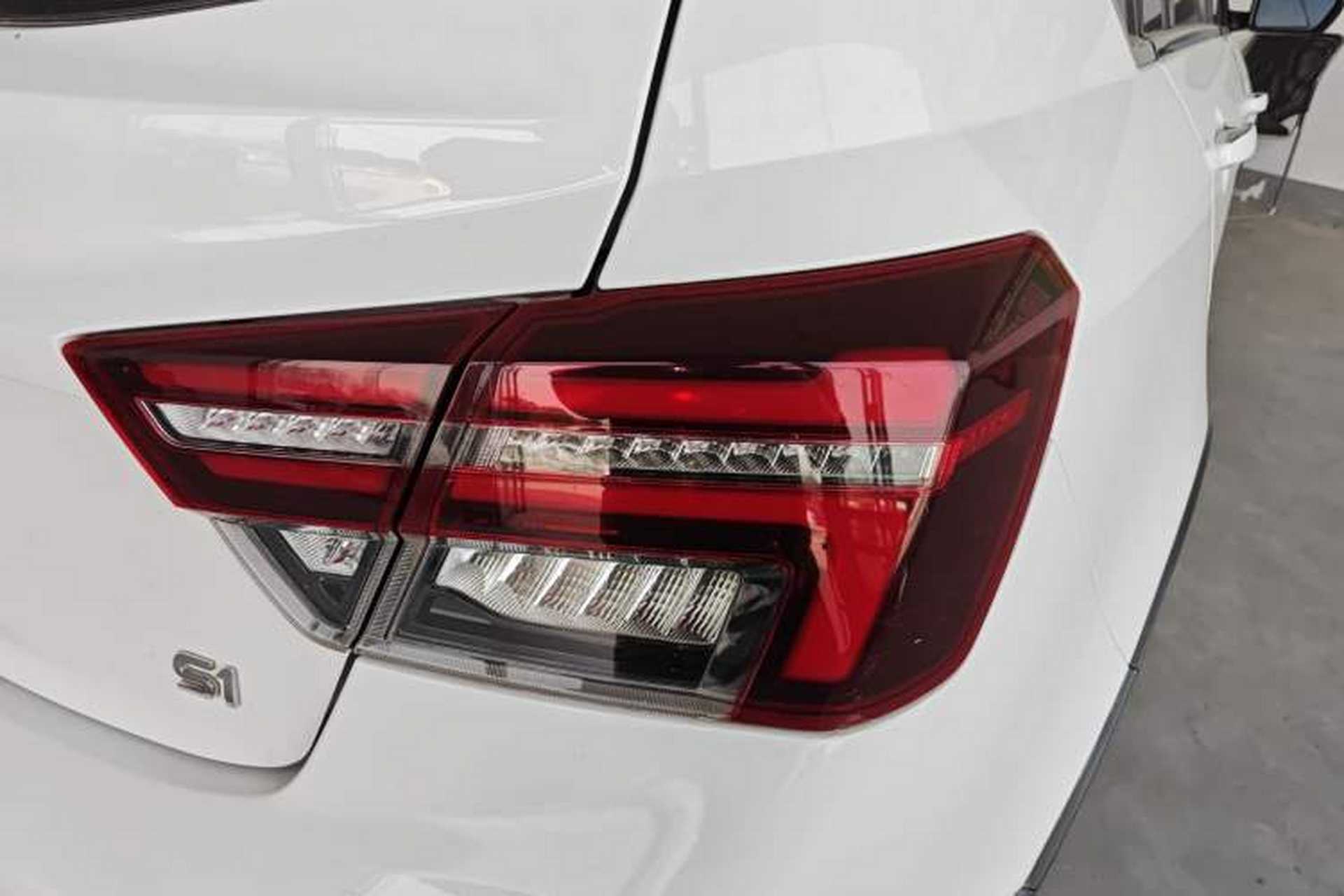 Used Geely Auto Vision S1 2019 Upgraded Model 1.5L CVT Luxury Version Right Rear Taillight