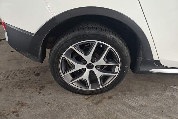 Used Geely Auto Vision S1 2019 Upgraded Model 1.5L CVT Luxury Version Right Rear Wheel Hub