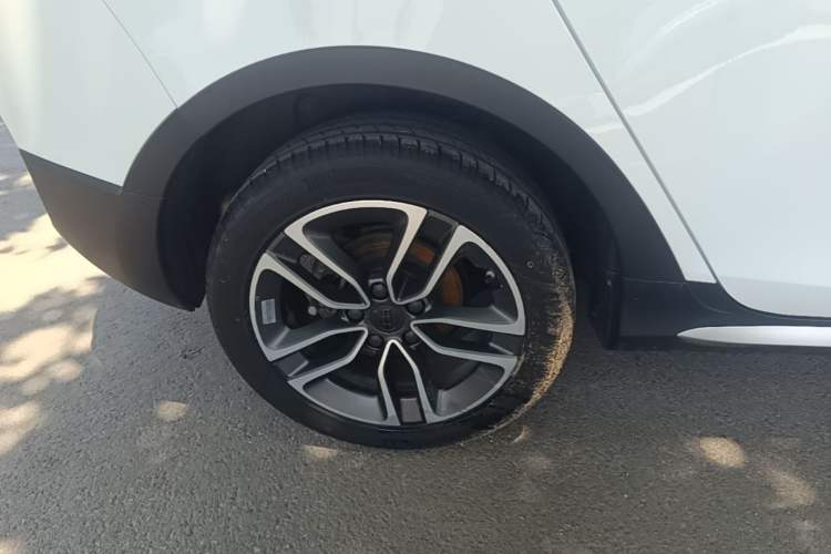 Used Geely Auto Vision S1 2019 Upgraded Model 1.5L Manual Happiness Edition Right Rear Wheel Hub