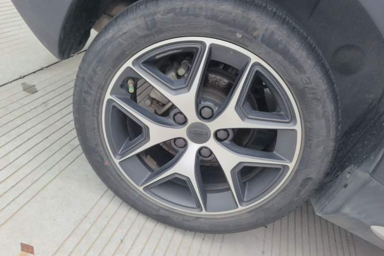 Used Geely Auto Vision S1 2019 Upgraded Model 1.5L CVT Luxury Version Right Rear Wheel Hub