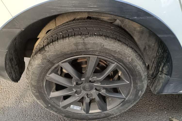 Used Geely Auto Vision S1 2019 Upgraded Model 1.5L CVT Asian Games Edition Right Rear Wheel Hub