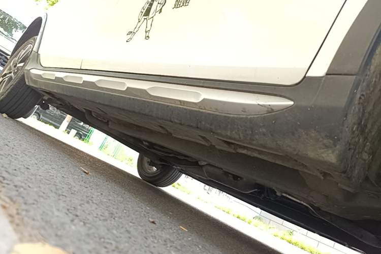 Used Geely Auto Vision S1 2019 Upgraded Model 1.5L CVT Asian Games Edition Right Side Sill