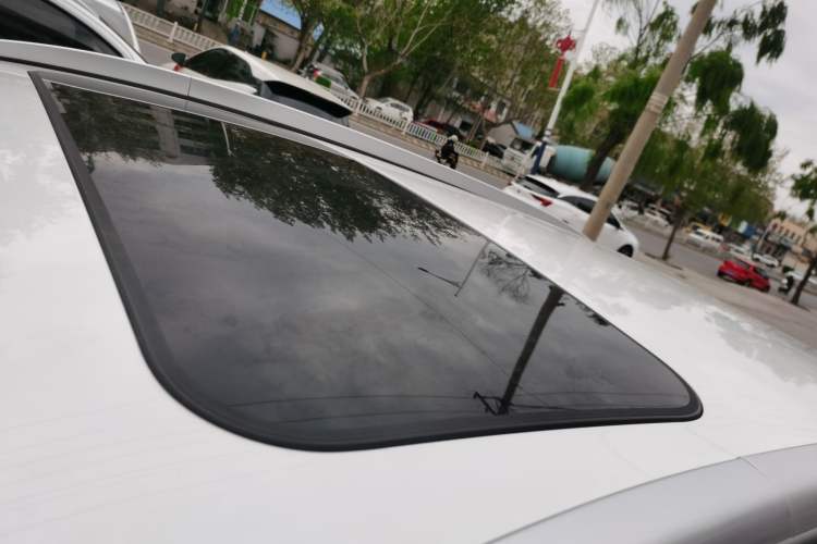 Used Geely Auto Vision S1 2019 Upgraded Model 1.5L Manual Elite Version Roof