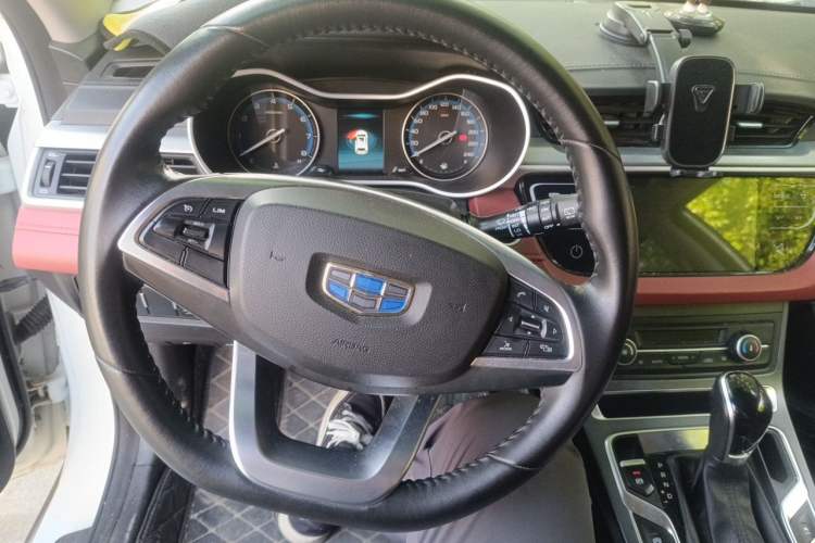 Used Geely Auto Vision S1 2019 Upgraded Model 1.5L CVT Luxury Version Steering Wheel