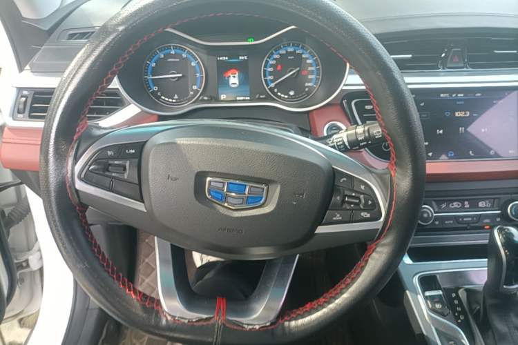 Used Geely Auto Vision S1 2019 Upgraded Model 1.5L CVT Luxury Version Steering Wheel