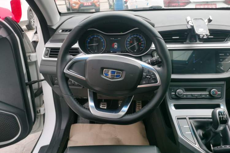 Used Geely Auto Vision S1 2019 Upgraded Model 1.5L Manual Elite Version Steering Wheel