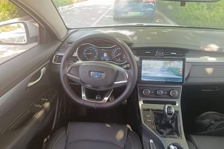 Used Geely Auto Vision S1 2019 Upgraded Model 1.5L Manual Happiness Edition Steering Wheel
