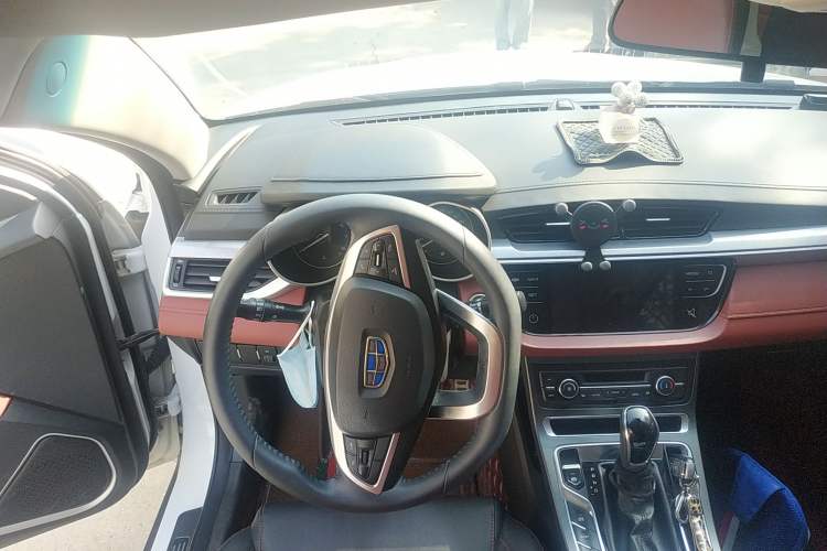 Used Geely Auto Vision S1 2019 Upgraded Model 1.5L CVT Luxury Version Steering Wheel