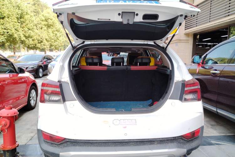 Used Geely Auto Vision S1 2019 Upgraded Model 1.5L CVT Luxury Version Trunk