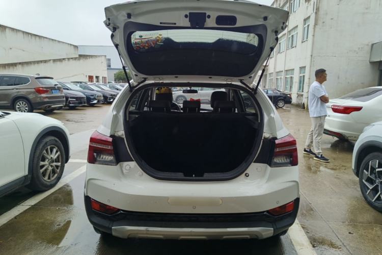 Used Geely Auto Vision S1 2019 Upgraded Model 1.5L Manual Elite Version Trunk