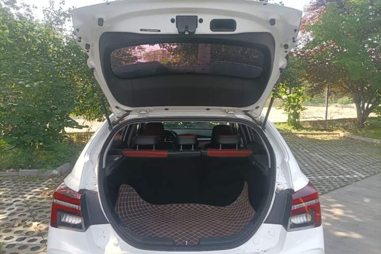 Used Geely Auto Vision S1 2019 Upgraded Model 1.5L CVT Luxury Version Trunk