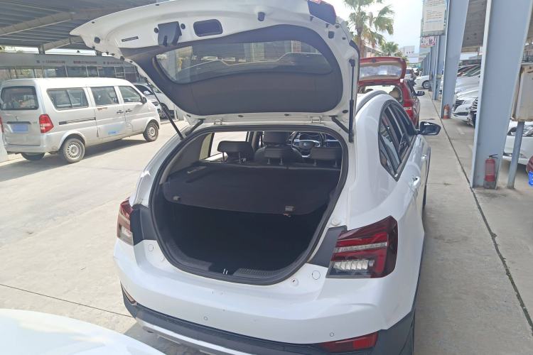 Used Geely Auto Vision S1 2019 Upgraded Model 1.5L Manual Elite Version Trunk