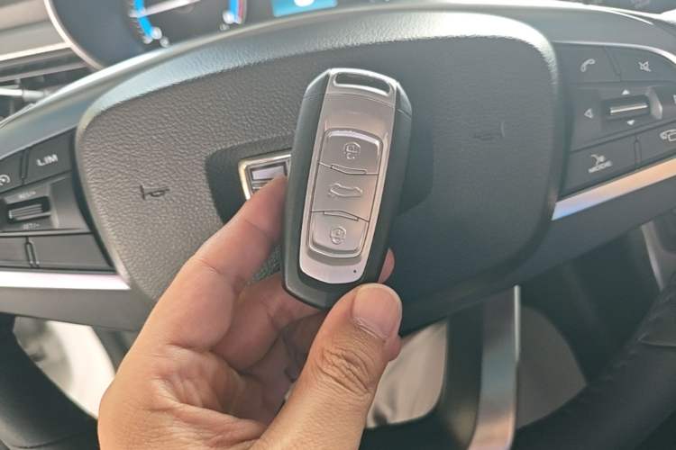 Used Geely Auto Vision S1 2019 Upgraded Model 1.5L CVT Luxury Version Vehicle Key