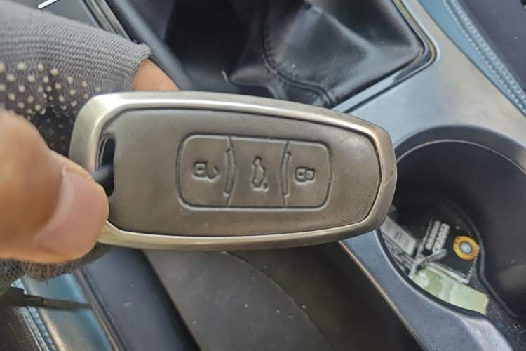 Used Geely Auto Vision S1 2019 Upgraded Model 1.5L Manual Elite Version Vehicle Key