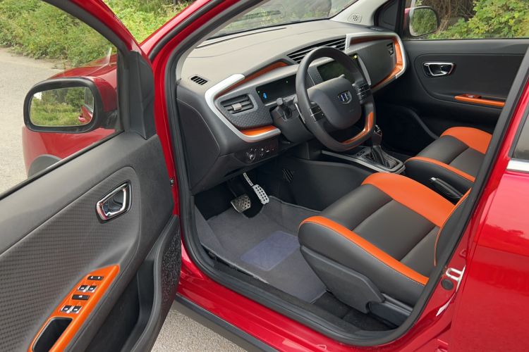 Used Geely Auto Vision X1 2017 1.3L Automatic Player Edition Interior 1