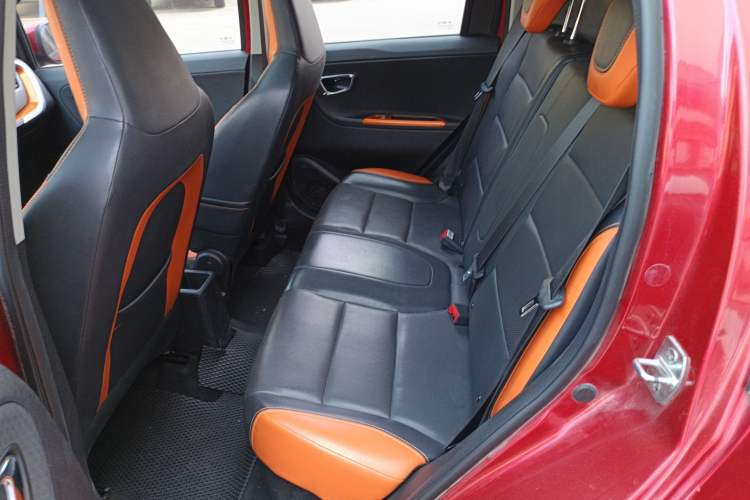 Used Geely Auto Vision X1 2017 1.3L Automatic Player Edition Interior 4