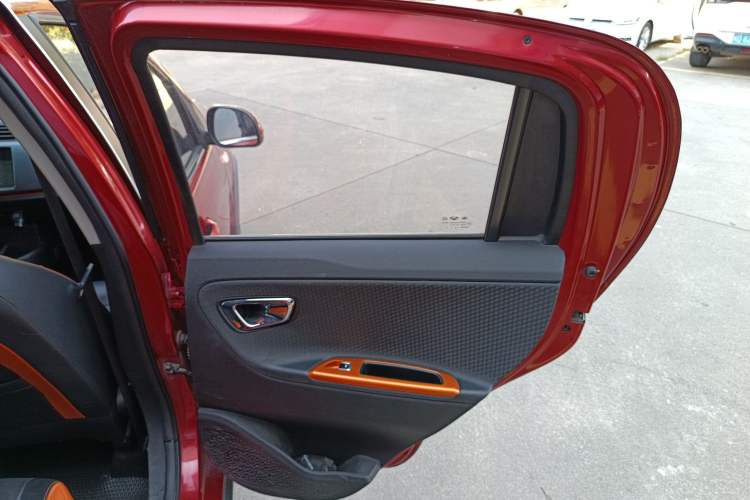 Used Geely Auto Vision X1 2017 1.3L Automatic Player Edition Interior 6