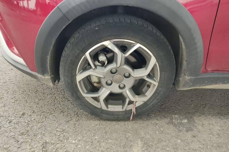 Used Geely Auto Vision X1 2017 1.3L Automatic Fun Edition Left Front Wheel Hub