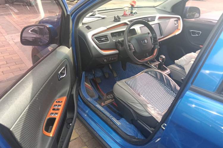 Used Geely Auto Vision X1 2017 1.3L Manual Frenzy Edition Driver Seat