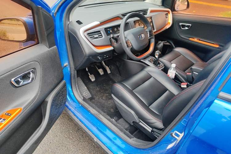 Used Geely Auto Vision X1 2017 1.3L Manual Frenzy Edition Driver Seat
