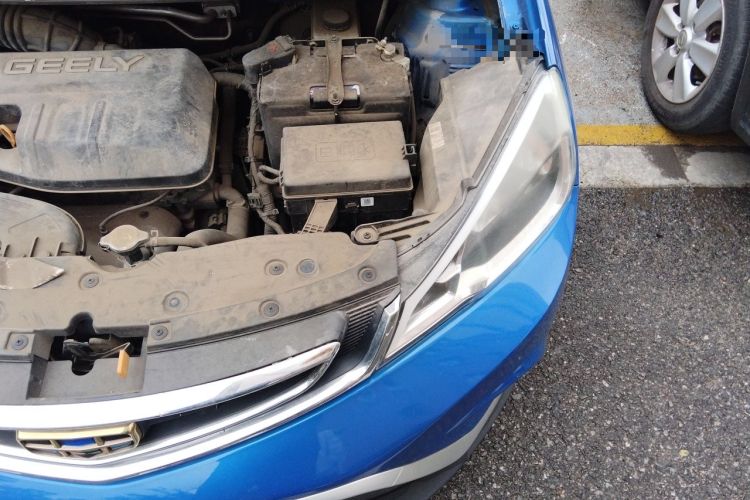 Used Geely Auto Vision X1 2017 1.3L Automatic Fun Edition Engine Bay Left