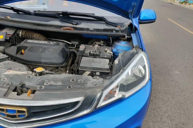 Used Geely Auto Vision X1 2017 1.3L Automatic Player Edition Engine Bay Left