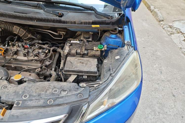 Used Geely Auto Vision X1 2017 1.3L Automatic Fun Edition Engine Bay Left