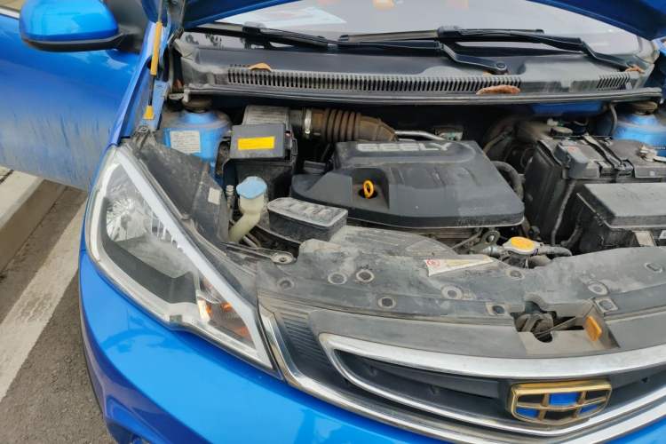 Used Geely Auto Vision X1 2017 1.3L Automatic Player Edition Engine Bay Right