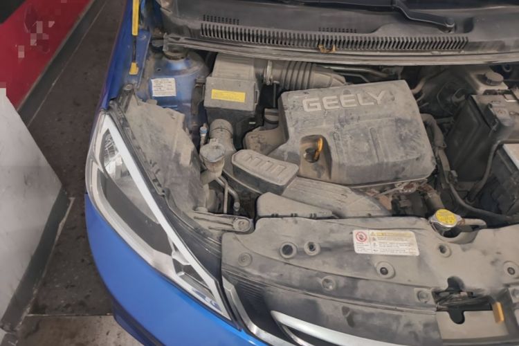 Used Geely Auto Vision X1 2017 1.3L Automatic Player Edition Engine Bay Right