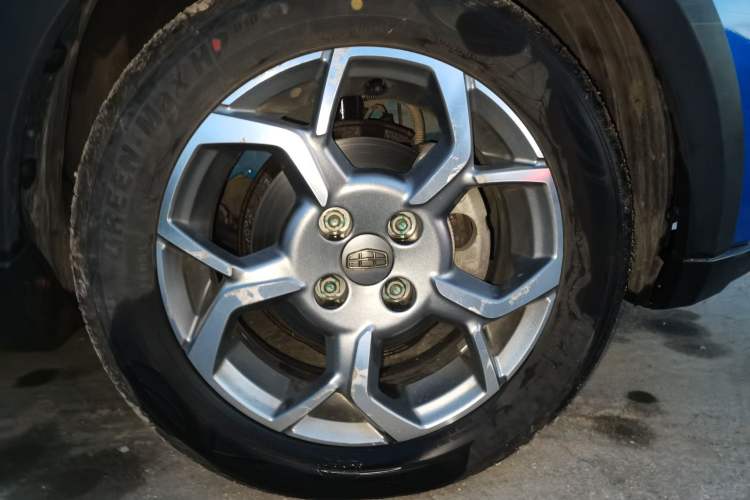 Used Geely Auto Vision X1 2017 1.3L Automatic Fun Edition Exterior 1