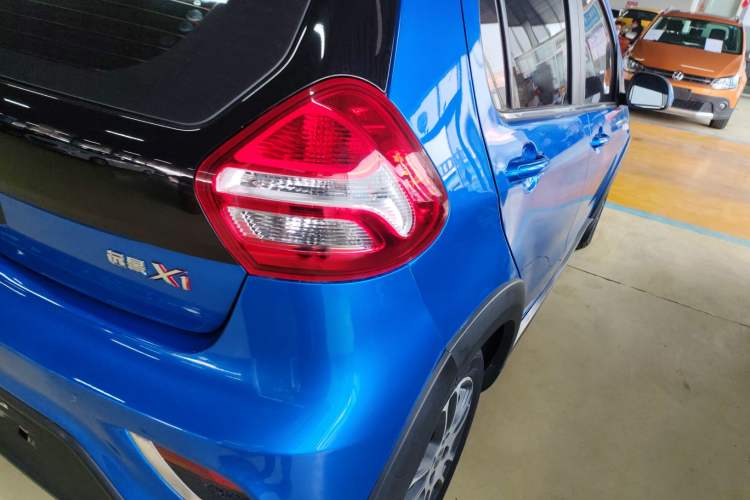 Used Geely Auto Vision X1 2017 1.3L Automatic Player Edition Exterior 3