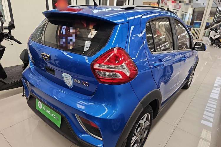 Used Geely Auto Vision X1 2017 1.3L Automatic Fun Edition Exterior 3