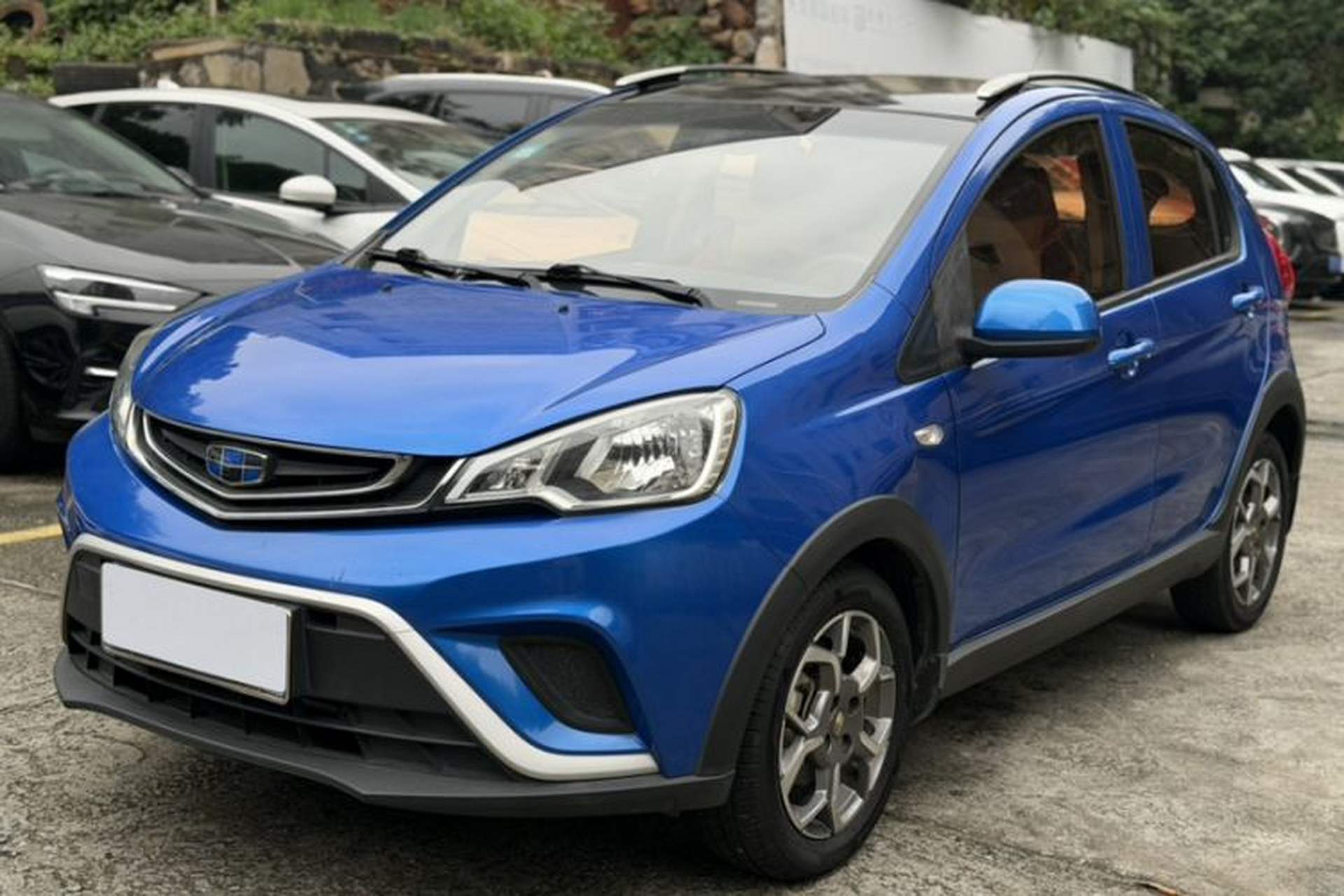 Used Geely Auto Vision X1 2017 1.3L Manual Frenzy Edition Exterior 3