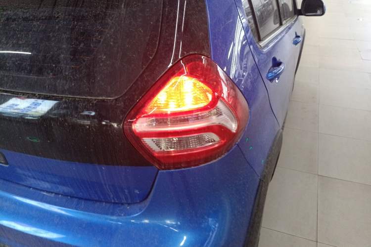 Used Geely Auto Vision X1 2017 1.3L Automatic Fun Edition Exterior 3