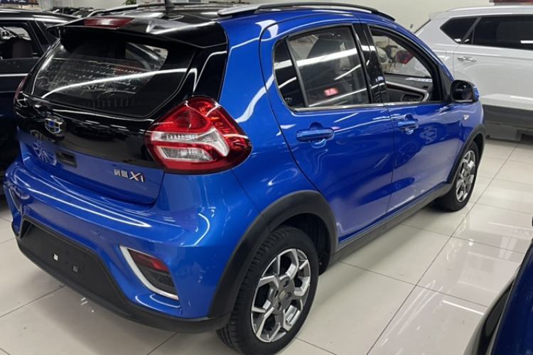 Used Geely Auto Vision X1 2017 1.3L Automatic Player Edition Exterior 3