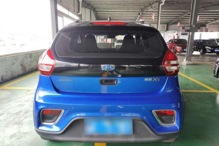 Used Geely Auto Vision X1 2017 1.3L Automatic Fun Edition Exterior 4