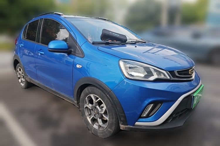 Used Geely Auto Vision X1 2017 1.3L Automatic Player Edition Front Right 45 Deg