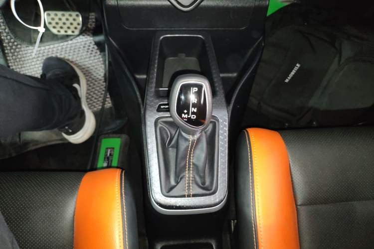 Used Geely Auto Vision X1 2017 1.3L Automatic Player Edition Gear Lever