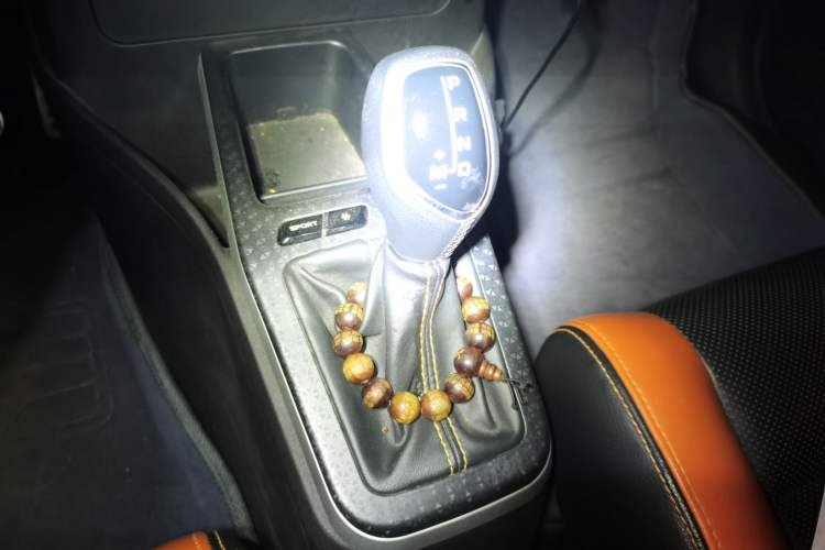 Used Geely Auto Vision X1 2017 1.3L Automatic Fun Edition Gear Lever