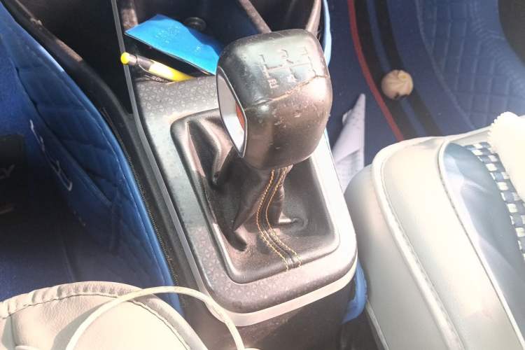 Used Geely Auto Vision X1 2017 1.3L Manual Frenzy Edition Gear Lever