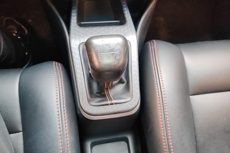Used Geely Auto Vision X1 2017 1.3L Manual Frenzy Edition Gear Lever