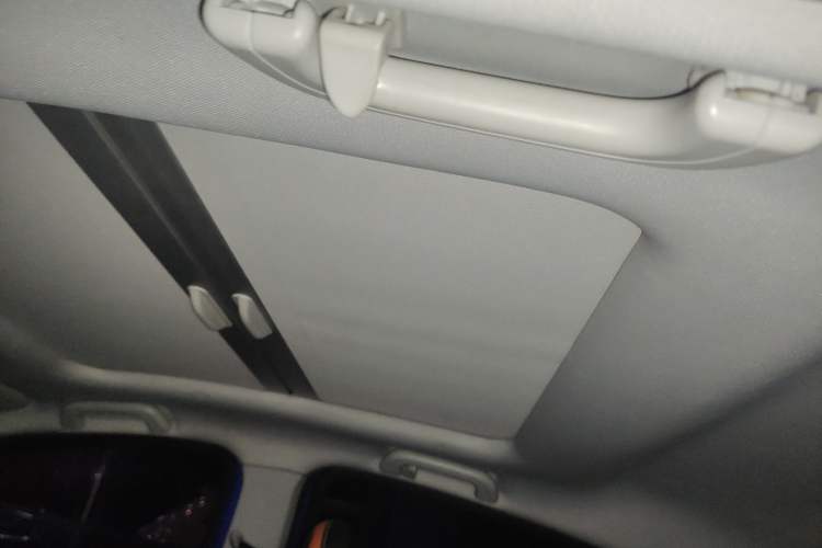 Used Geely Auto Vision X1 2017 1.3L Automatic Player Edition Headliner