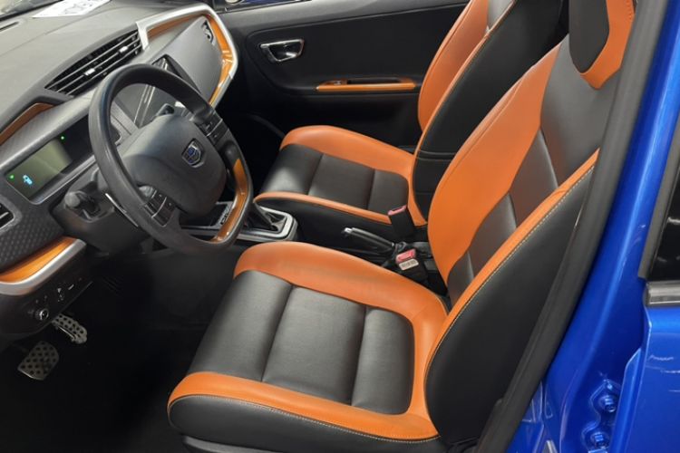 Used Geely Auto Vision X1 2017 1.3L Automatic Player Edition Interior 3