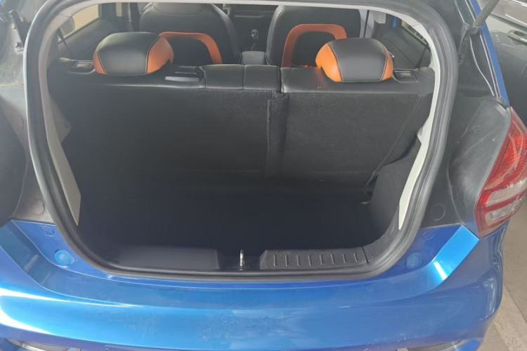 Used Geely Auto Vision X1 2017 1.3L Automatic Player Edition Interior 5