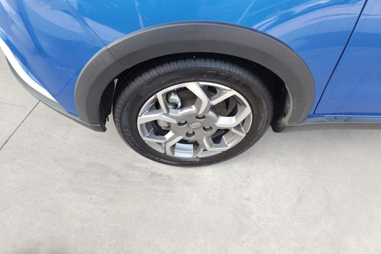 Used Geely Auto Vision X1 2017 1.3L Automatic Player Edition Left Front Wheel Hub